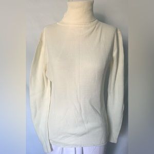Exelusively..Brooks Fashion Stores  Turtleneck Blouse/Sweater 100%ACRYLIC -Sz M